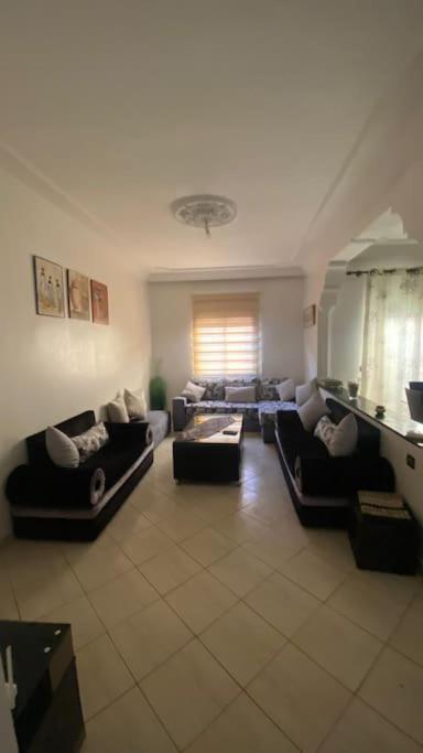 Naj'appart Wifak Calme Situe Pres De La Gare Ferroviaire 4 Min A Pied Apartment *